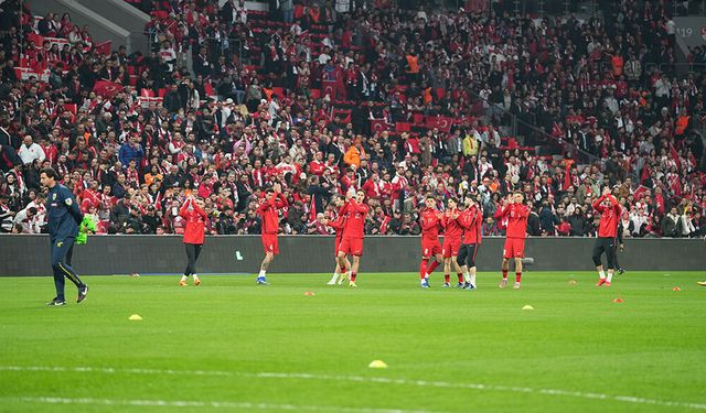 A Milli Futbol Takımı, 1667 gün sonra Dolmabahçe'de