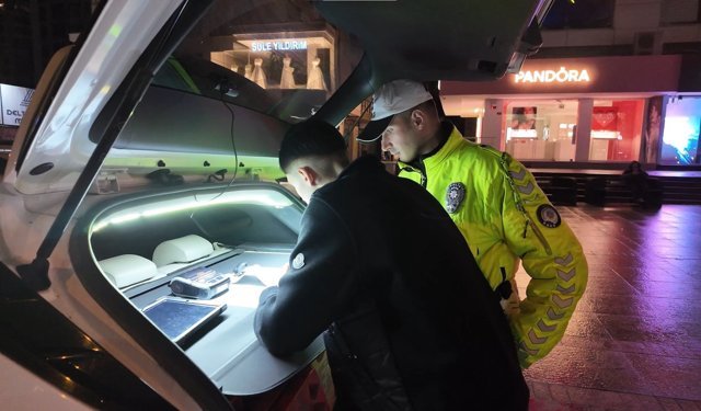 Makas atan gençten akıllara durgunluk getiren savunma