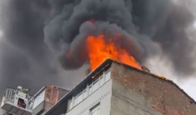 Sultangazi'de korkutan yangın