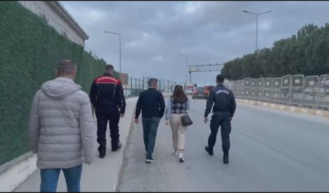 İBB'ye yönelik 'Yolsuzluk' davasının duruşmasına sahte basın kartıyla giren şüpheli yakalandı