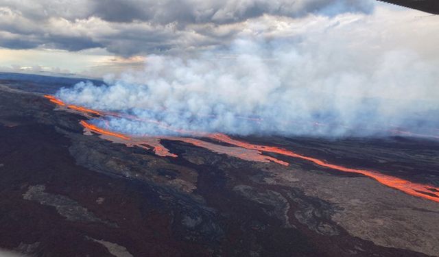 Kilauea Yanardağı yeniden lav püskürttü