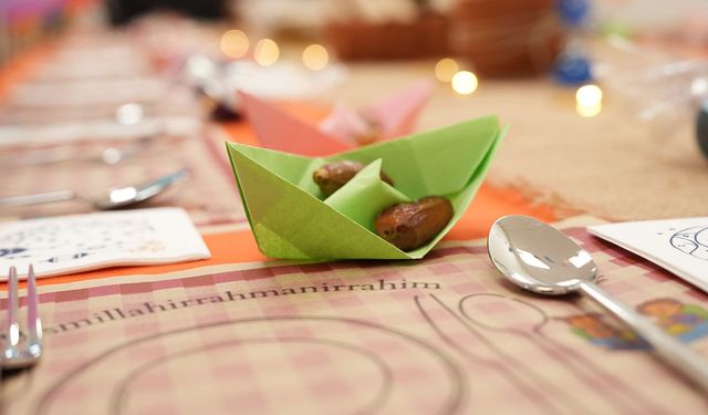 Minikler tekne orucunu Gaziosmanpaşa’da açtı