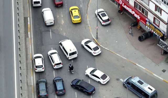Kaldırım ve taralı alanlarda tehlikeli yolculuk