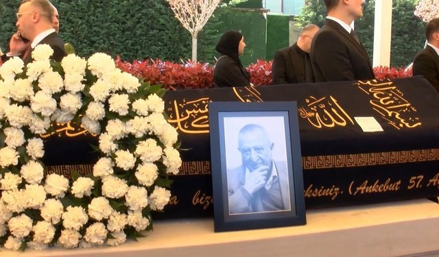 İş insanı Mahmut Çalık son yolculuğuna uğurlandı