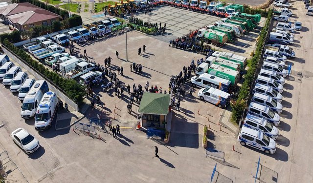 Sultanbeyli Belediyesi’nden bahar temizliği atağı