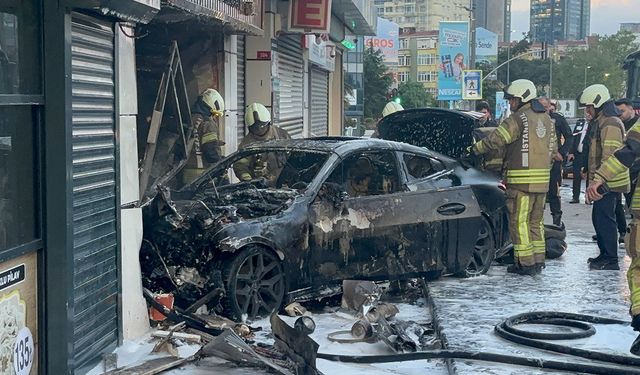 Şişli’de lüks araç dükkana girdi