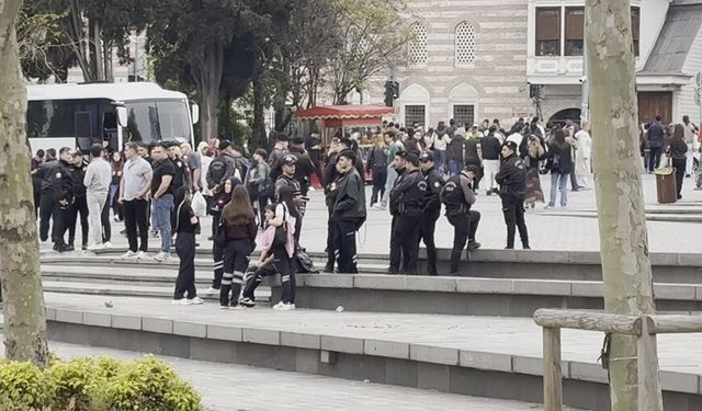 Beşiktaş İskelesi'nin önünde bıçaklı kavga