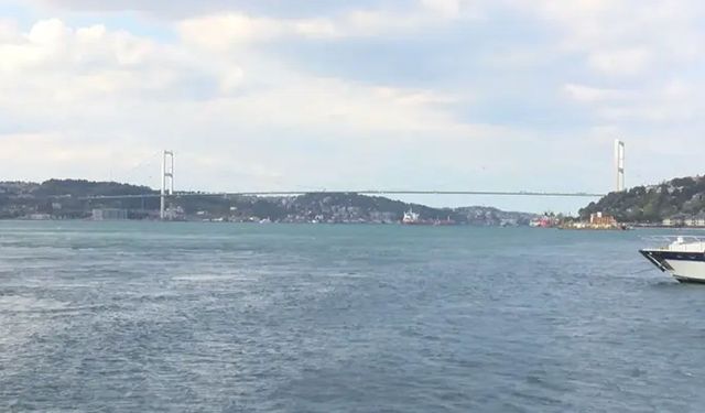İstanbul Boğazı gemi geçişlerine kapatıldı