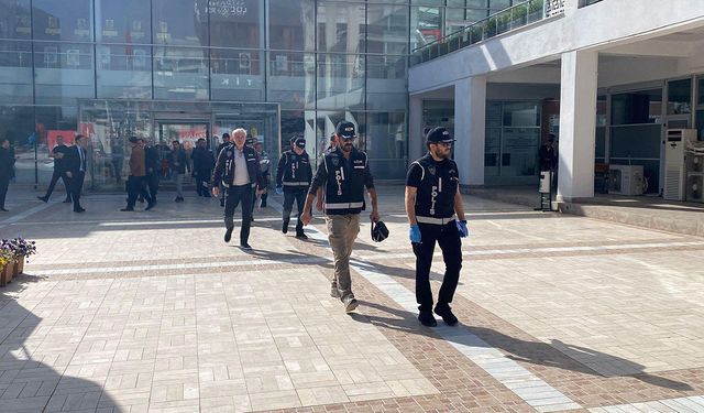 Tepebaşı Belediyesi’ne ‘yolsuzluk’ operasyonu