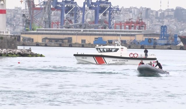 Vapurda kaybolan kadını arama çalışmaları sürüyor