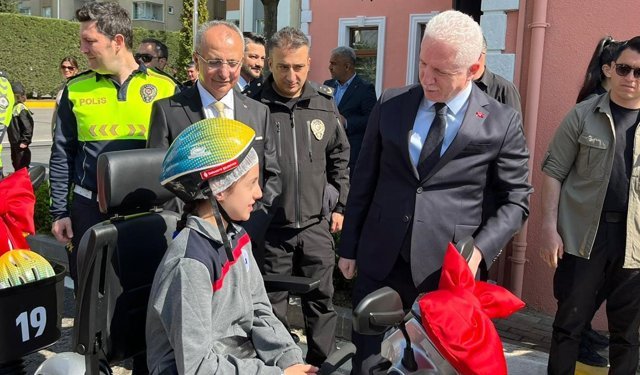 Vali Gül’den kritik uyarı: Trafikte sihirli değnek yok