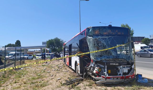 EGO otobüsü kaza yaptı