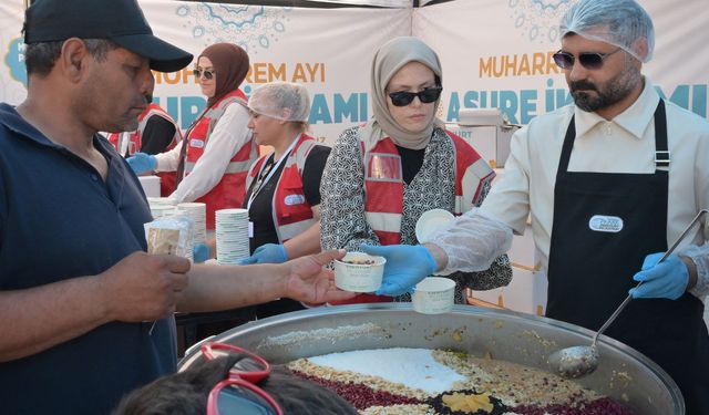Esenyurt Belediyesi'nden aşure ikramı