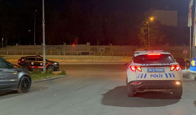 Eyüpsultan'da akaryakıt istasyonunda silahlı saldırı: 3 yaralı
