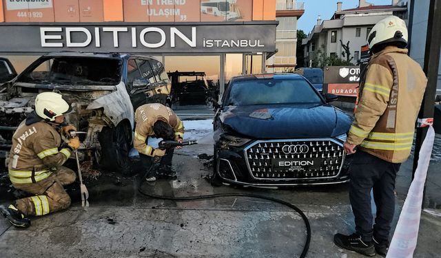Bakırköy'de oto galeride korkutan yangın: Kundaklama şüphesi araştırılıyor