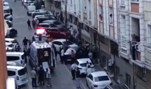 Evin önünde pusu kuruldu: Silahlı saldırıda bir kişi hayatını kaybetti