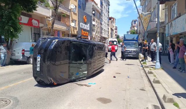 Direksiyon hakimiyetini kaybeden sürücü takla attı