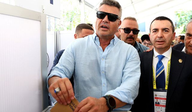 Sadettin Saran, oyunu kullandı