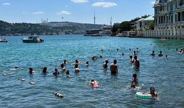30 dereceyi gören İstanbullular Boğaz'a koştu