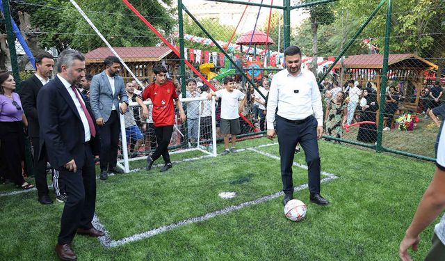 Muammer Aksoy Parkı baştan sona yenilendi