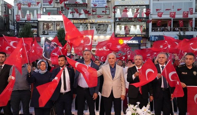 Ümraniye'de 15 Temmuz'un 10'uncu yılında anma programı düzenlendi