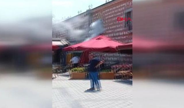 Mısır Çarşısı'nda yangın
