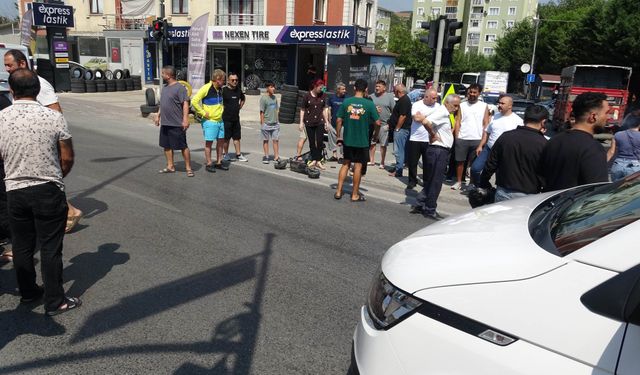 Kartal’da minibüsün çarptığı scooter sürücüsü ağır yaralandı