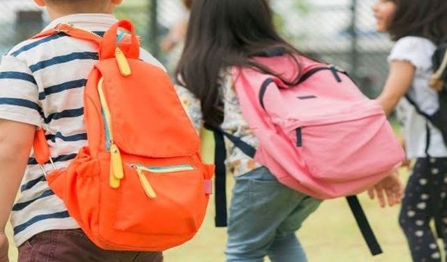 Okul çantası seçerken bunlara dikkat: Uzmanı tek tek anlattı