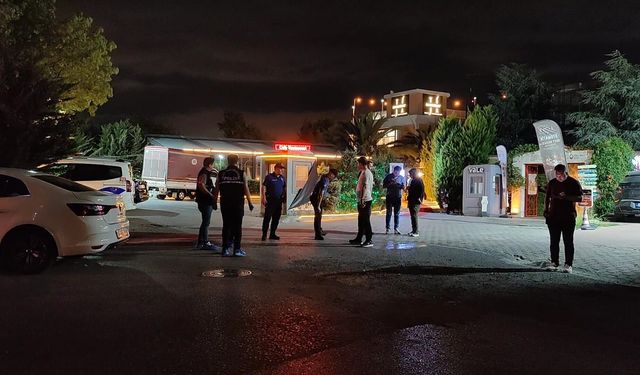 Küçükçekmece'de kafede silahlı saldırı: 2 yaralı