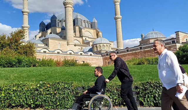 Sultangazi Belediyesi’nden özel bireylere gezi