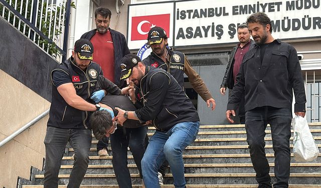 Eyüpsultan Camii'ndeki silahlı olayda 2 şüpheli adliyeye sevk edildi