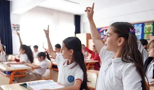 Okul döneminde çocuklar için "60 dakika hareket" uyarısı