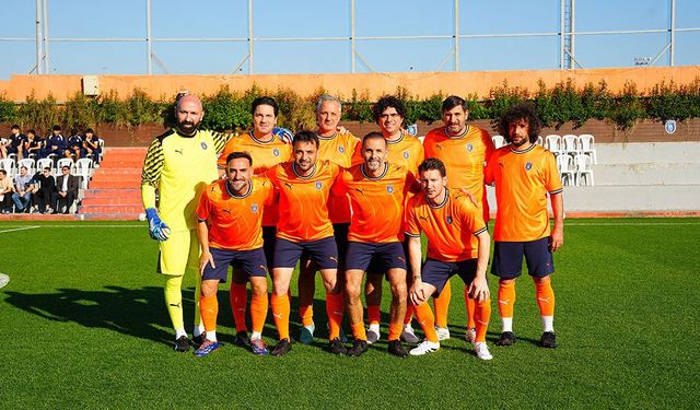 Başakşehir veteranları, Zenit’i 3-2 mağlup etti