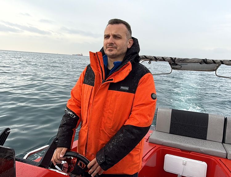 Marmara Denizi'ne düşen 'Bursa' uçağının enkazını çıkarmak için valiliğe başvurdu