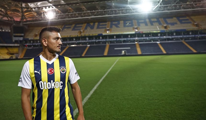 Kendisini 4 yıllığına renklerine bağlayan imzayı atmasının ardından konuşan Cengiz Ünder, "Uzun uğraşlar sonucu burada olmak gerçekten benim için mutluluk verici, gurur verici bir şey. Sürekli menajerimle konuşmalarımızda kulüpteki yöneticilerimizle birlikte geçen bu süreçte herkesin bana karşı duruşu çok güzeldi. Şu an Fenerbahçe'deyim, çok mutluyum. Kendimi çok gururlu ve mutlu hissediyorum. Bir an önce takım arkadaşlarımla antrenmana, sahaya çıkmak için sabırsızlanıyorum" dedi.