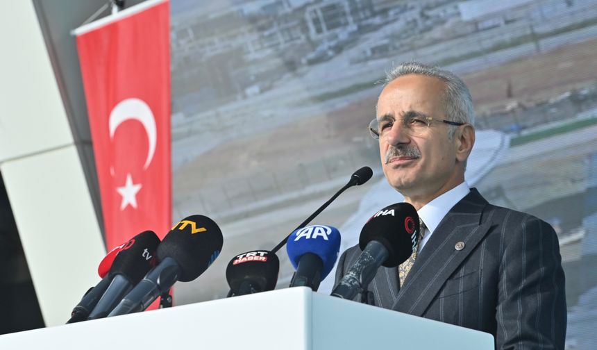 Bakan Uraloğlu: “TÜRKSAT 6A'yı haziran ayı içerisinde yörüngesine fırlatmayı hedefliyoruz”
