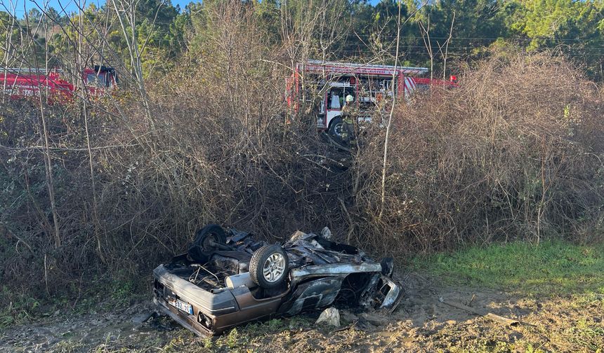 Çatalca’da kontrolden çıkan araç şarampole yuvarlandı: 2 ölü, 3 yaralı