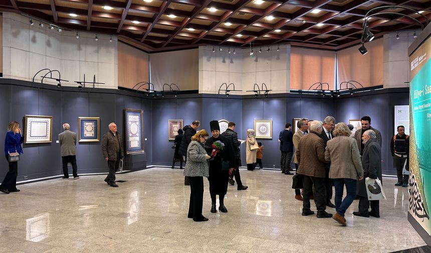 Üsküdar Belediyesi tarafından düzenlenen Hilye-i Saadet sergisi açıldı
