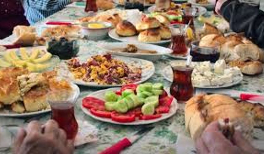 Beslenme ve Diyet Uzmanı Gülcan Yıldız: “Ramazan sonrası beslenmeye dikkat”