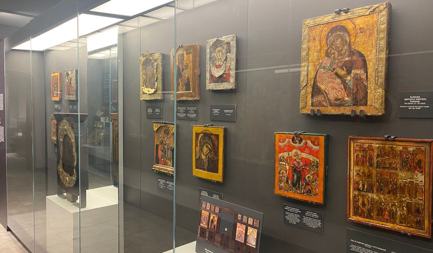 Ayasofya Tarih ve Deneyim Müzesi yeni eser koleksiyonu ile ziyaretçilerini ağırlamaya başladı