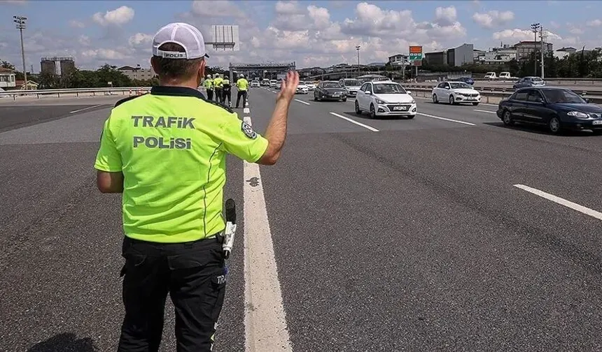 Trafik cezaları arttı! İşte yeni tarifeler