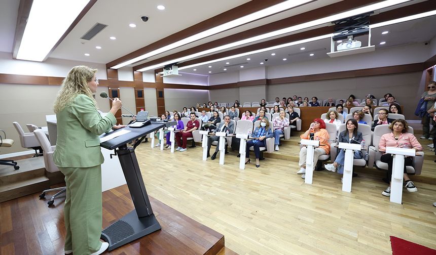 Bakırköy’de Meme Kanseri Farkındalık Semineri yapıldı