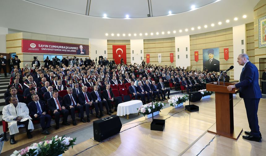 Cumhurbaşkanı Erdoğan: Manas Üniversitesi dostluğumuzun ve kardeşliğimizin en güzel örneklerinden biri