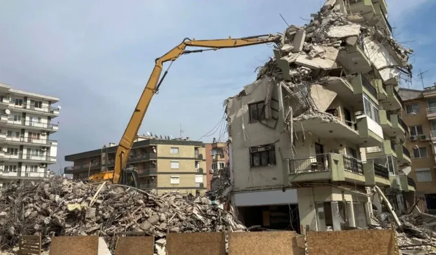 Uzmandan kentsel dönüşüm uyarısı: İmza atmadan önce hukuki destek alın