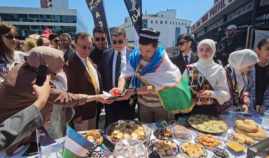 Uluslararası Kültür Festivali renkli görüntülere sahne oldu