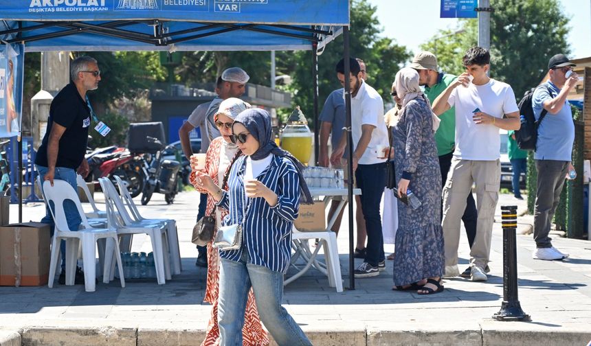 Beşiktaş'ta sıcak havalara karşı serinleme noktaları kuruldu