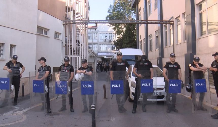 'Yolsuzluk' soruşturmasında aralarında belediye başkanlarının da olduğu 13 şüpheli adliyeye sevk edildi