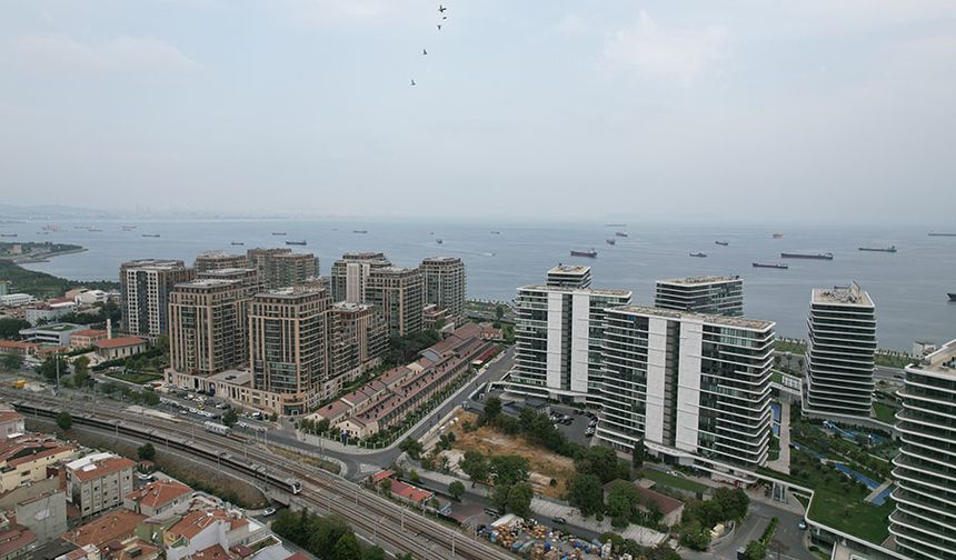 "Türkiye zengin Arapları beklerken zengin Türkler Dubai'ye gitti"