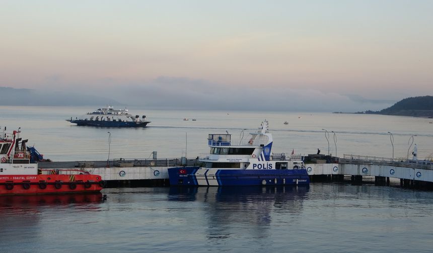 Çanakkale Boğazı sis nedeniyle transit gemi geçişlerine kapatıldı