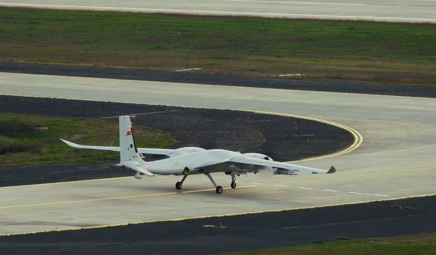 Bakan Kacır: BOZOK ve KAYI30 SİHA mühimmatlarımız, hedefi tam isabetle imha etti